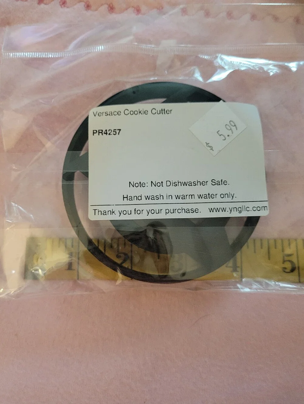 Black Decorative Label Cookie Cutter - Versatile Kitchen Tool